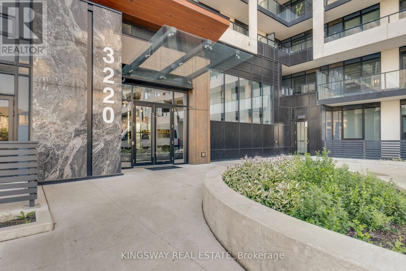 1410 - 3220 William Coltson Avenue, Oakville, Ontario  L6H 7X9 - Photo 4 - W13573730