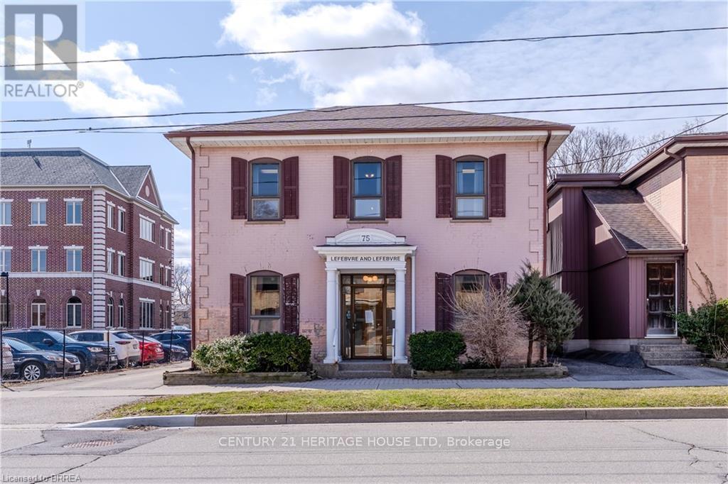 75 CHATHAM STREET, Brant, Ontario