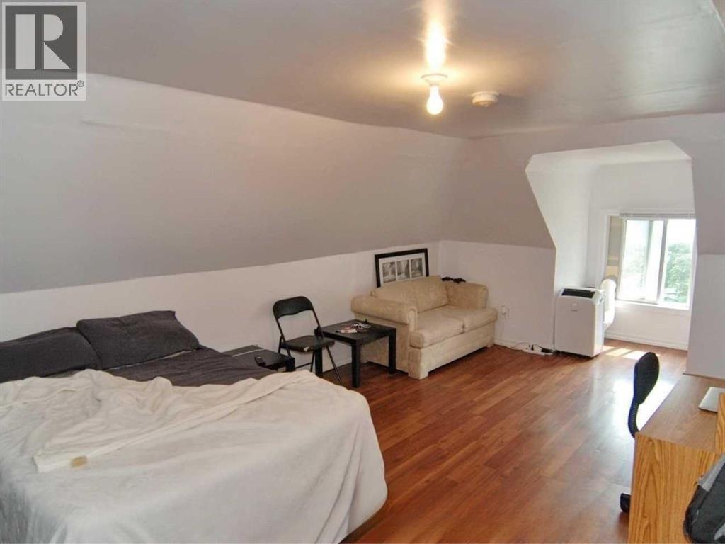 3588 Sandwich Street, Windsor, Ontario  N9C 1B5 - Photo 4 - 26015669
