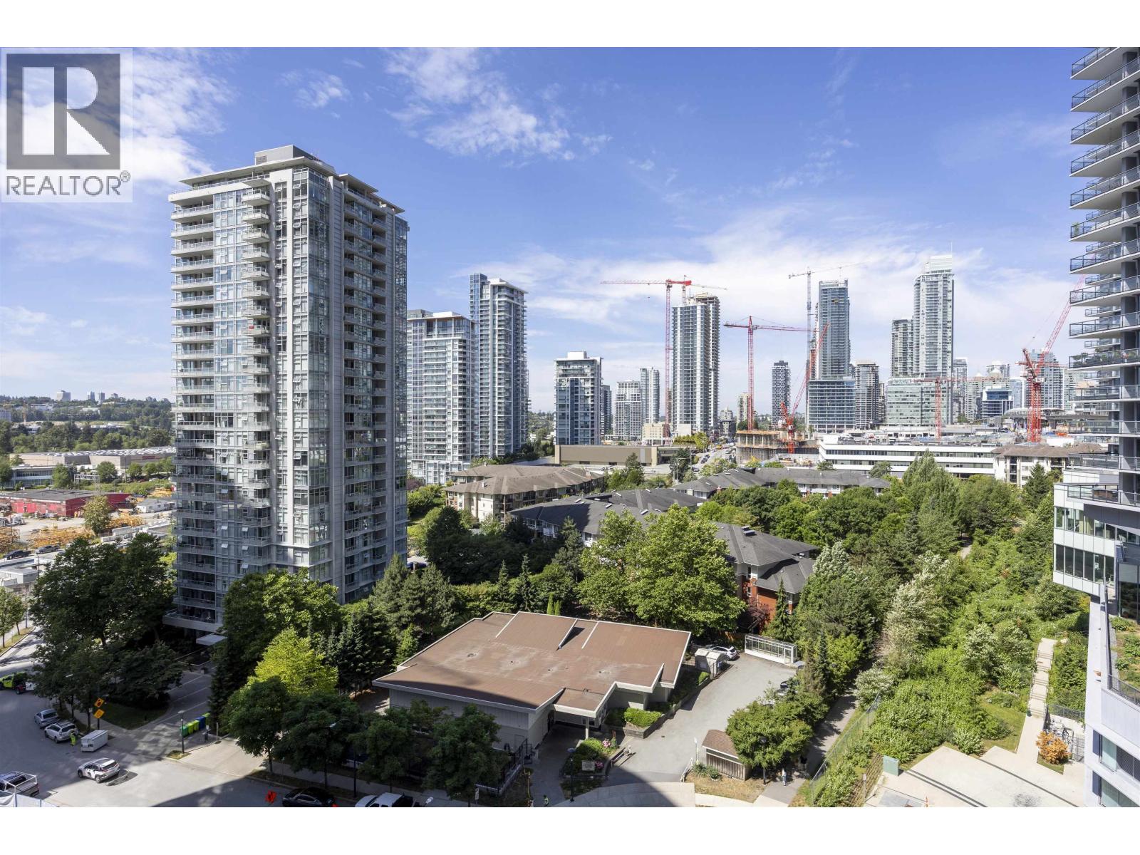 509 4880 LOUGHEED — photo 3