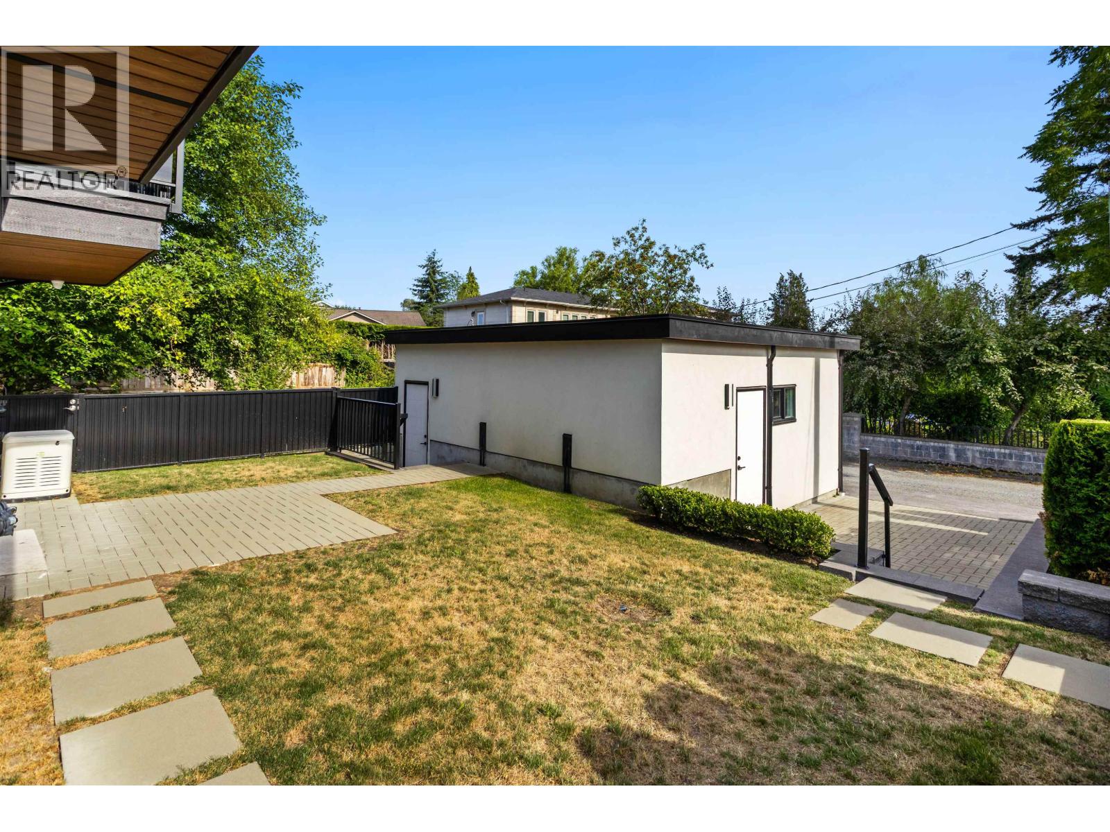 Listing image 21