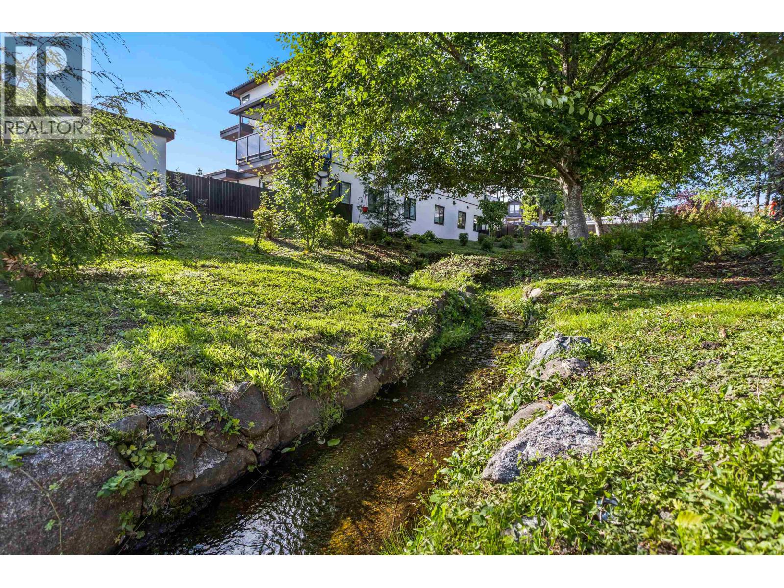 Listing image 24