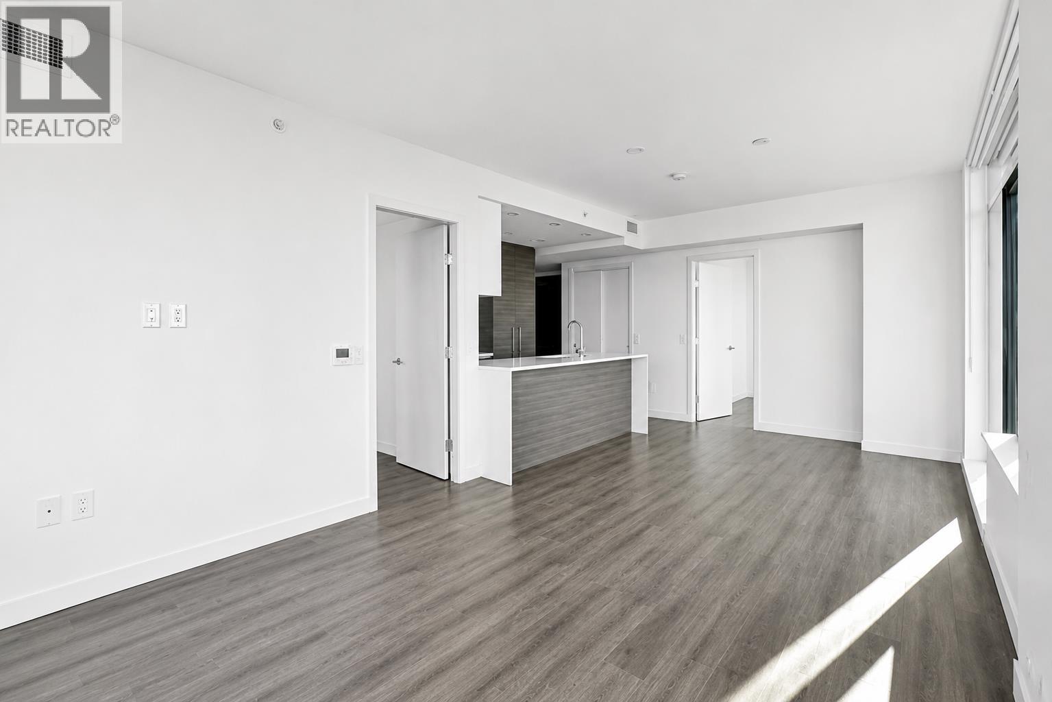 280x 823 Carnarvon Street, New Westminster, British Columbia  V3M 1G6 - Photo 2 - R3147176