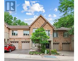 7 BRIARLY LANE, Toronto, Ontario