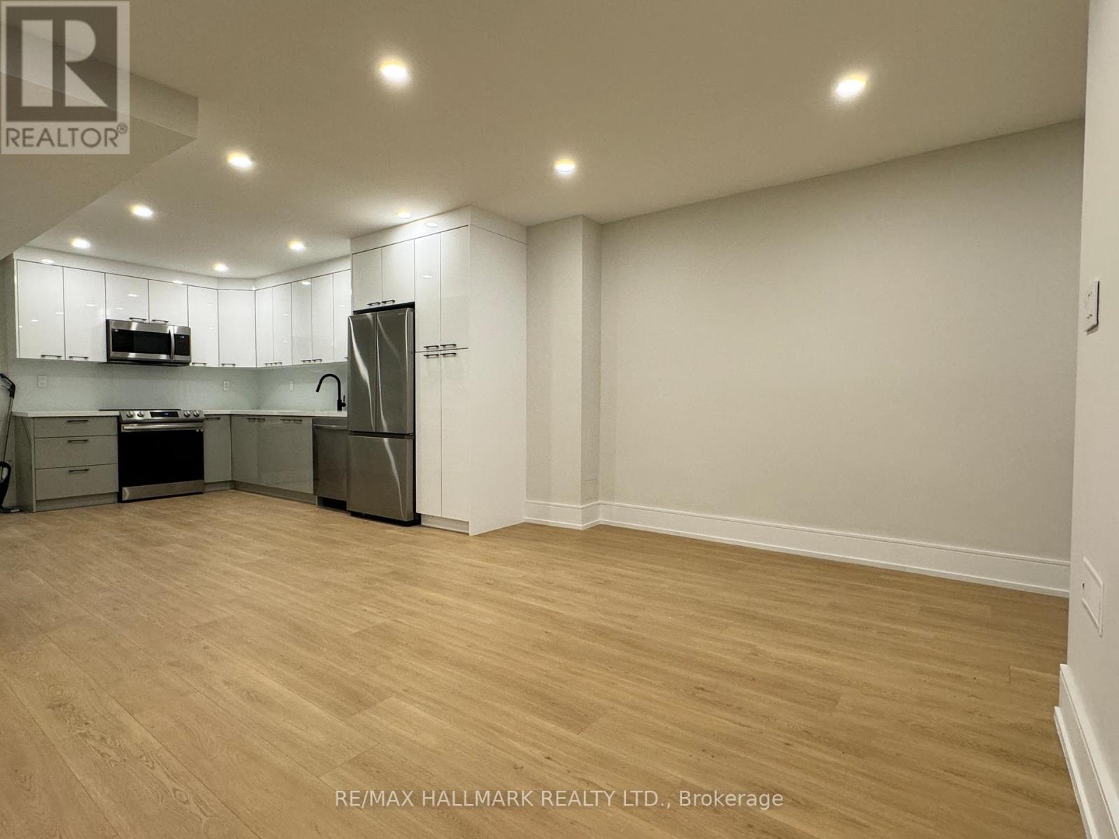MAIN - 116 BELLEVUE AVENUE, Toronto (Kensington-Chinatown)