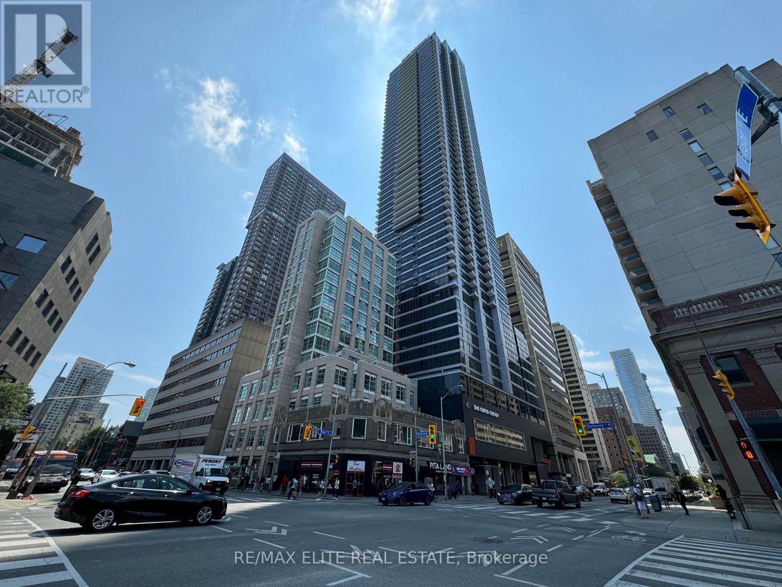 1811 - 395 BLOOR STREET E