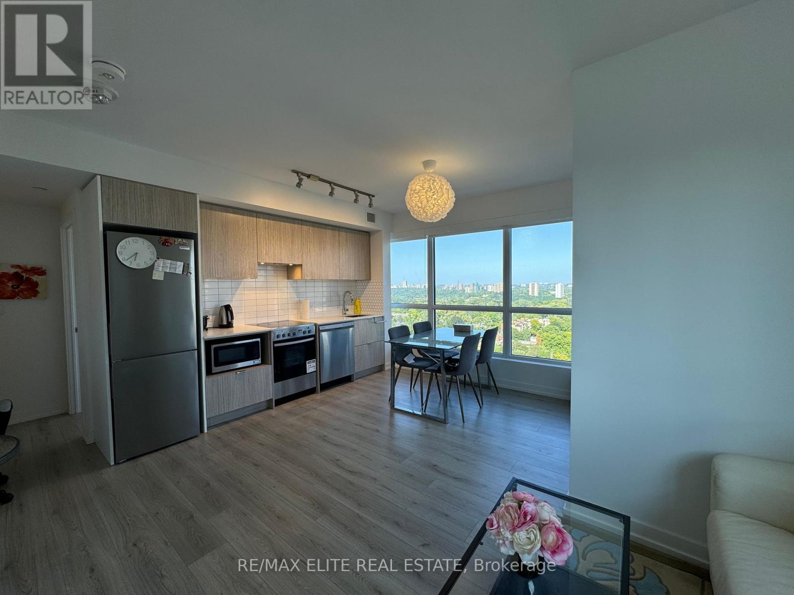 1811 - 395 Bloor Street E, Toronto, Ontario  M4W 0B4 - Photo 6 - C13573860