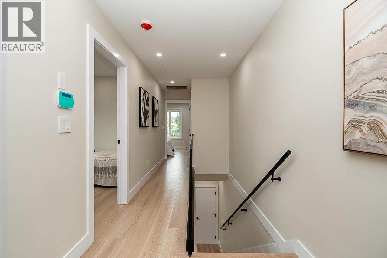 2826 Cheyenne Avenue, Vancouver, British Columbia  V5R 4R6 - Photo 12 - R3146919
