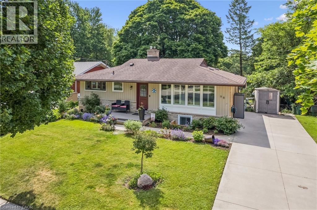 98 STONYBROOK Drive, Kitchener, Ontario