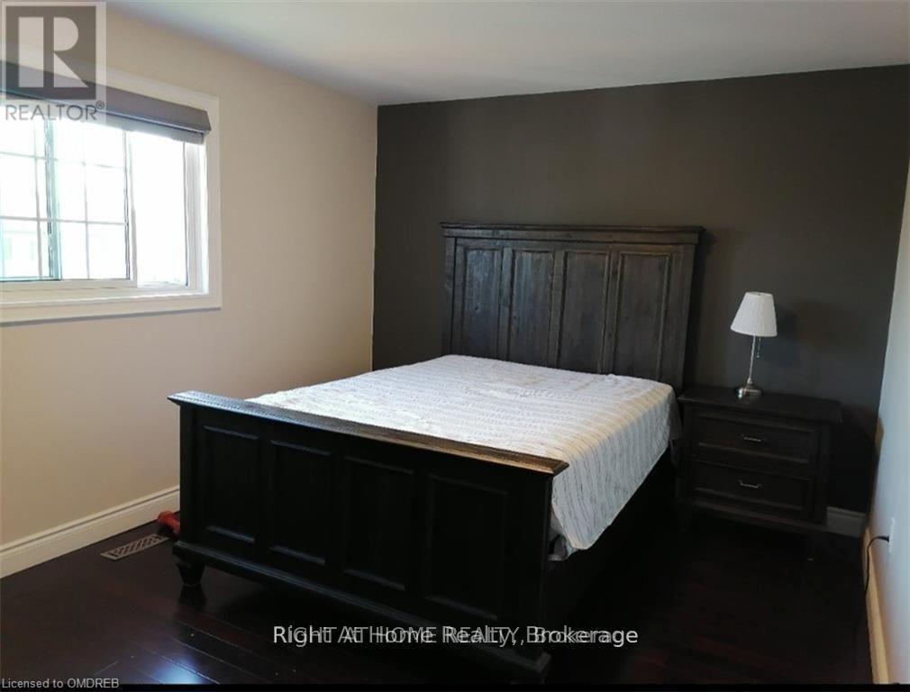2239 Dale Ridge Drive, Oakville, Ontario  L6M 3L4 - Photo 10 - W13573962