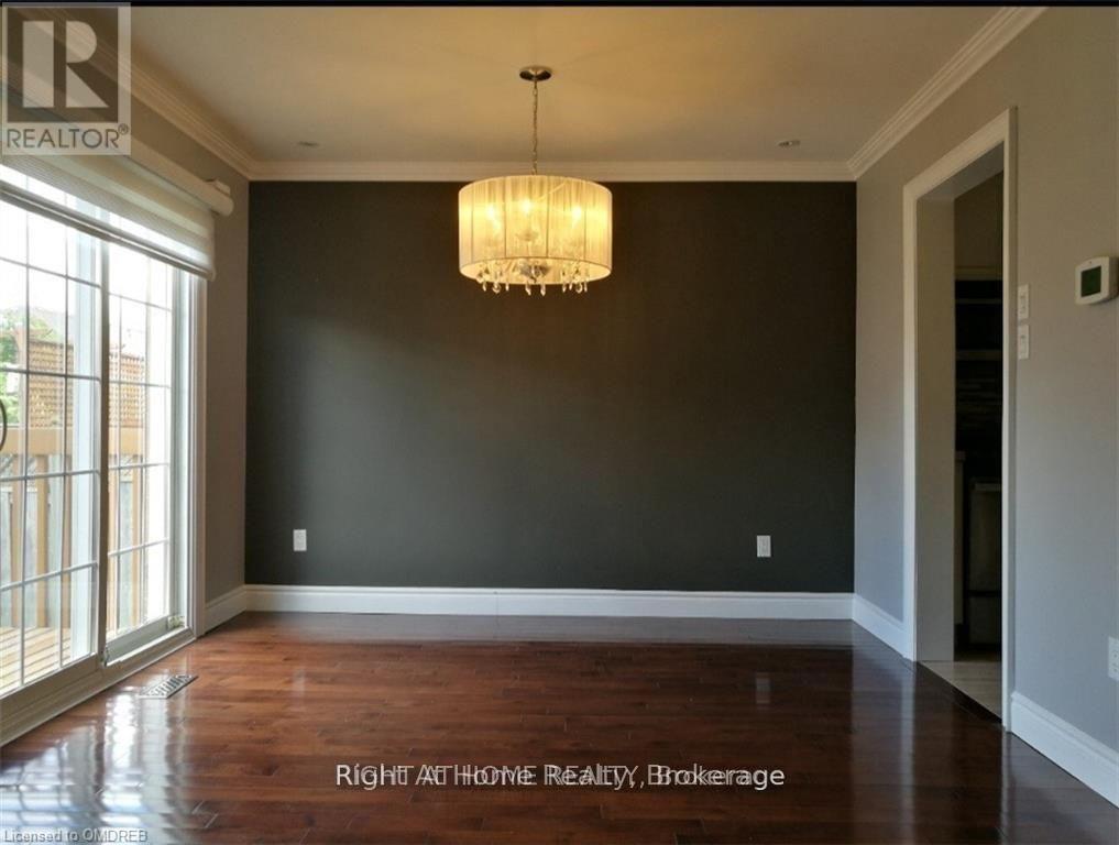 2239 Dale Ridge Drive, Oakville, Ontario  L6M 3L4 - Photo 6 - W13573962