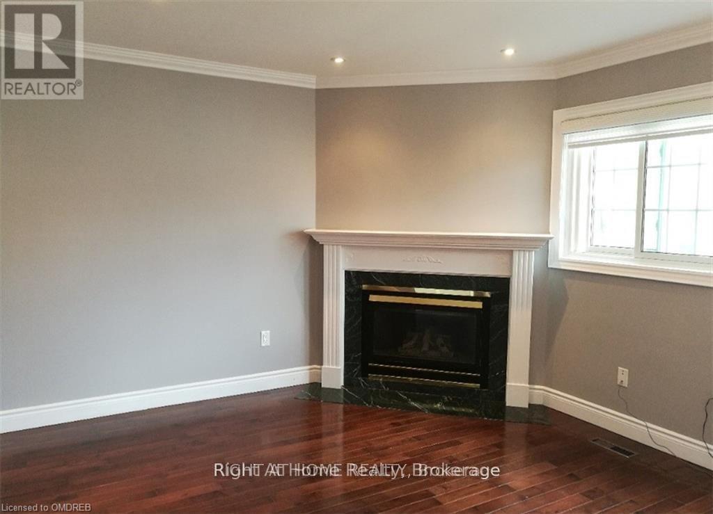 2239 Dale Ridge Drive, Oakville, Ontario  L6M 3L4 - Photo 7 - W13573962