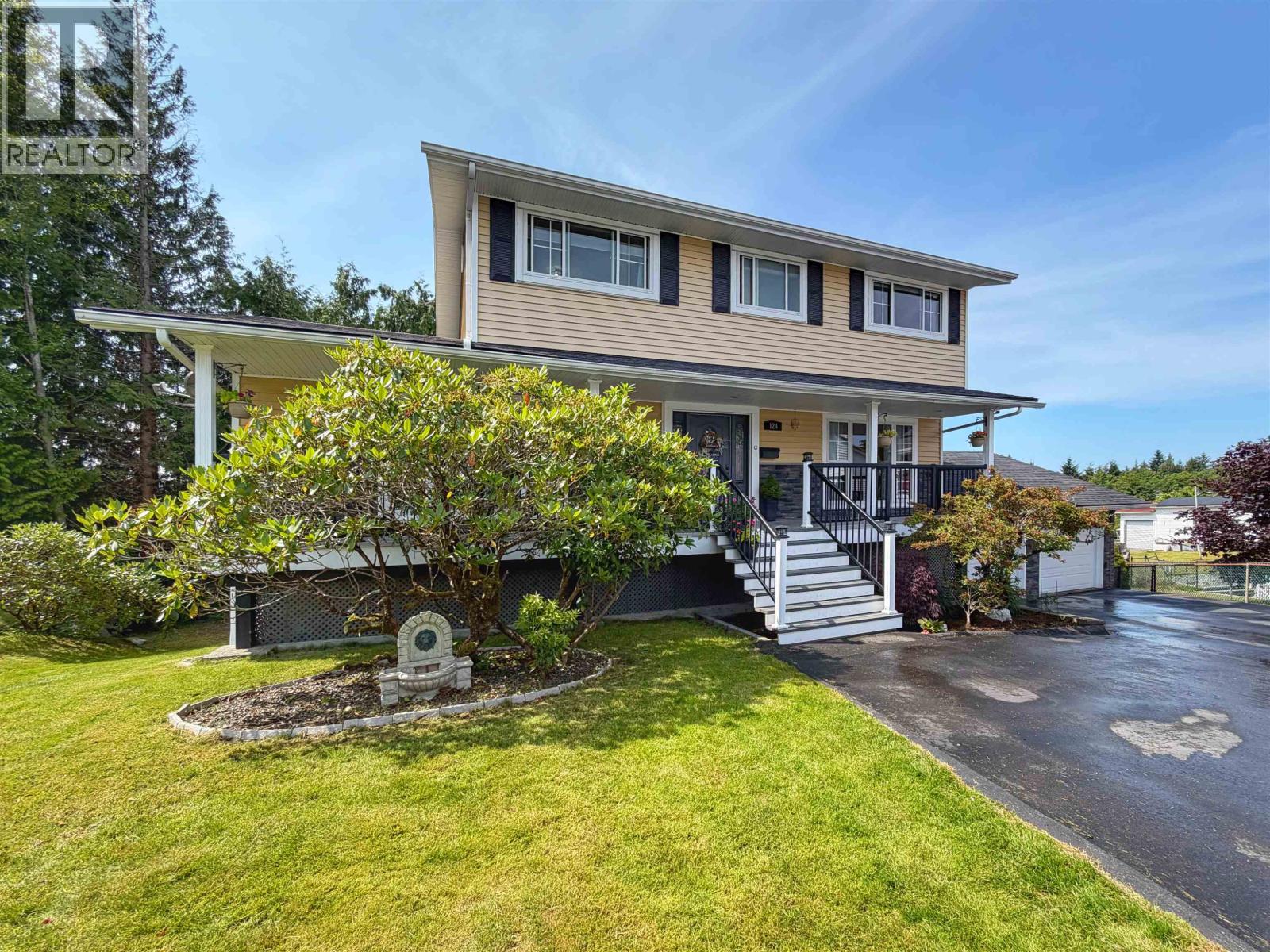 124 CORMORANT PLACE Prince Rupert Photo 2 124 CORMORANT PLACE Prince Rupert Photo 2