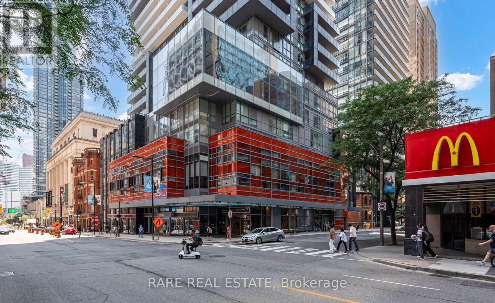 3307 - 7 Grenville Street, Toronto, Ontario  M4Y 0E9 - Photo 2 - C13573984