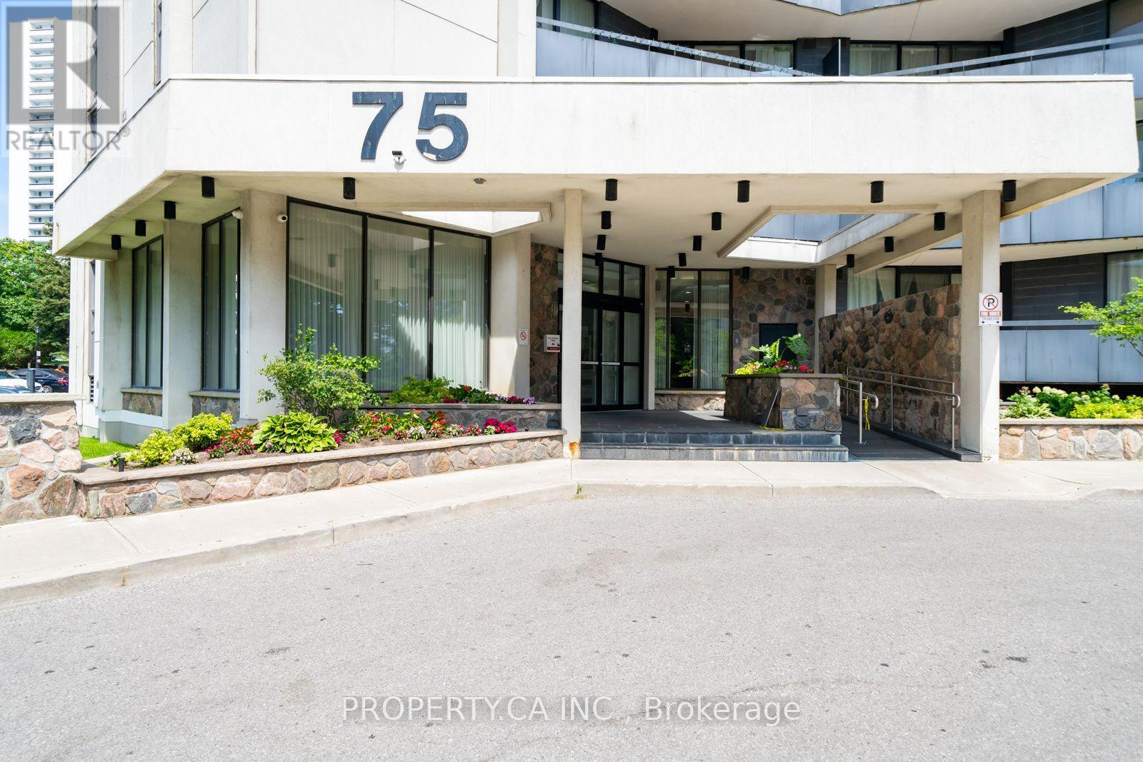 303 - 75 Graydon Hall Drive, Toronto, Ontario  M3A 3M5 - Photo 2 - C13574032