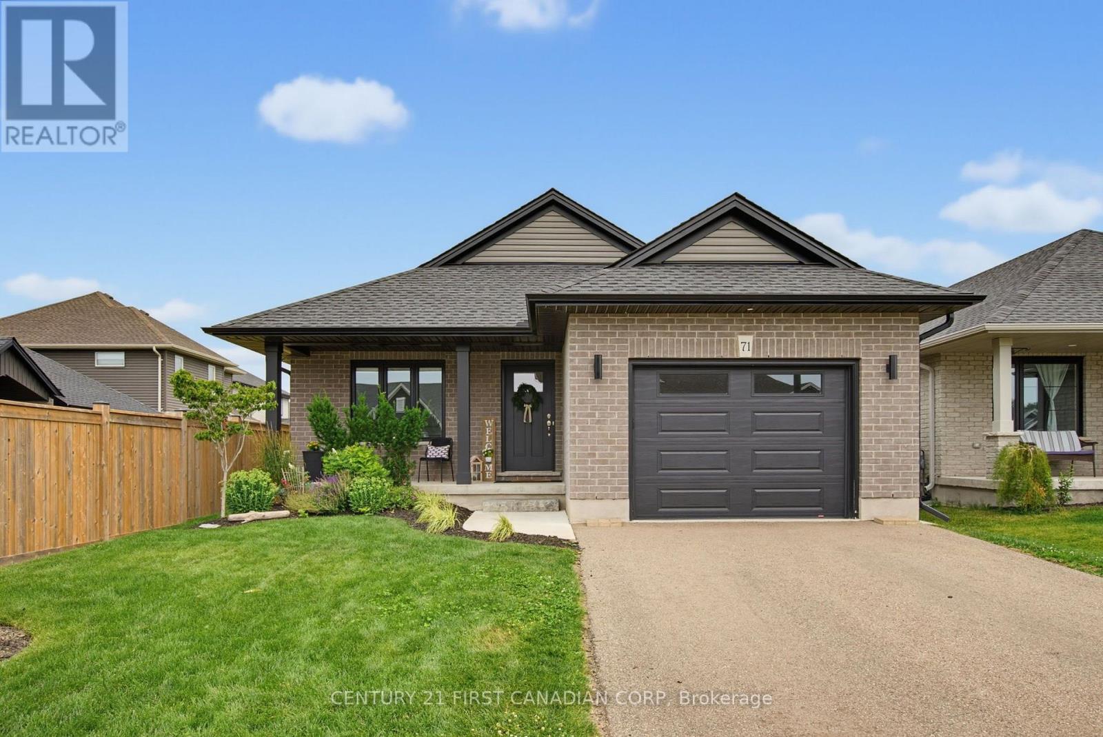 71 Renaissance Drive, St. Thomas, Ontario  N5R 0K1 - Photo 2 - X13573614
