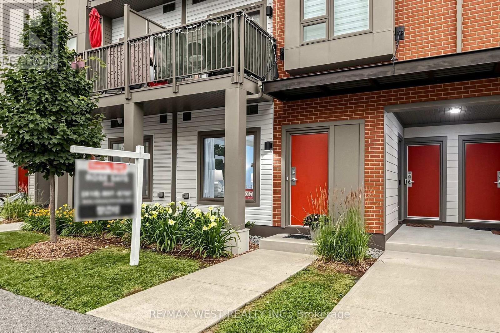404 - 2635 William Jackson Drive, Pickering, Ontario  L1X 0L3 - Photo 2 - E13573916