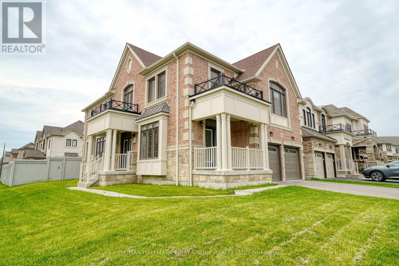 86 Maskell Crescent, Whitby, Ontario  L1P 0J7 - Photo 2 - E13573958