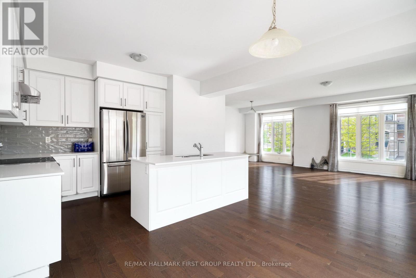86 Maskell Crescent, Whitby, Ontario  L1P 0J7 - Photo 6 - E13573958