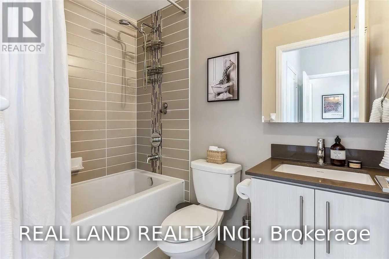 805 - 55 Oneida Crescent, Richmond Hill, Ontario  L4B 0E8 - Photo 4 - N13574024