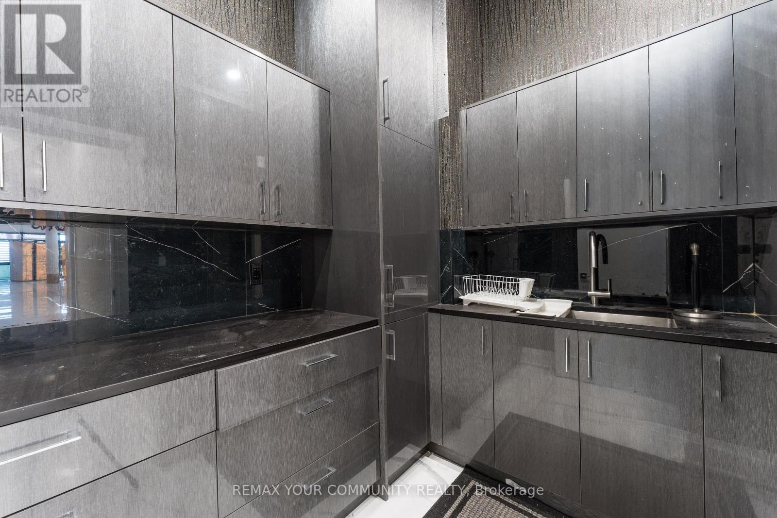 218 - 9737 Yonge Street, Richmond Hill, Ontario  L4C 8S7 - Photo 18 - N13574070