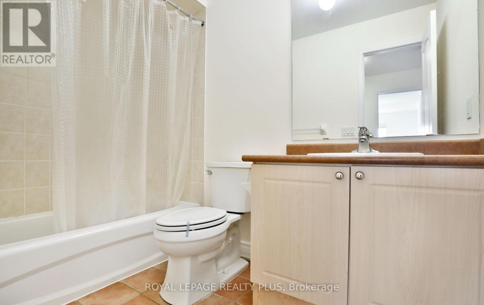 3877 Stardust Drive, Mississauga, Ontario L5M 7Z9 - Photo 24 - W13487678