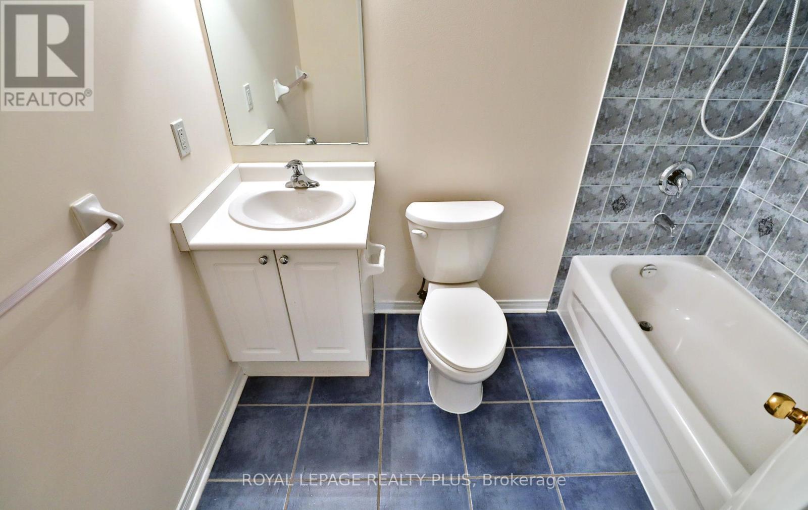 3877 Stardust Drive, Mississauga, Ontario L5M 7Z9 - Photo 27 - W13487678