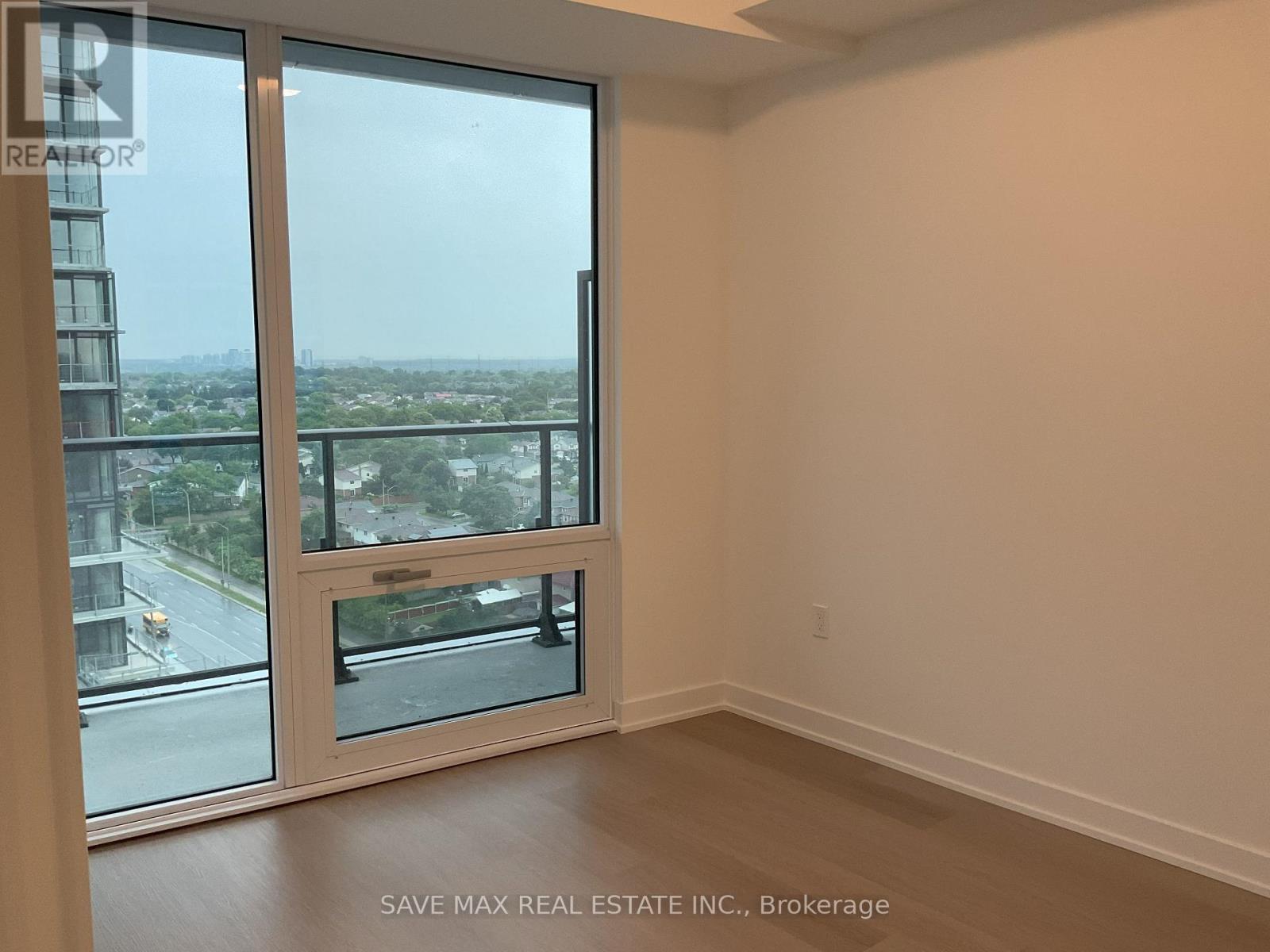 1312 - 448 Burnhamthorpe Road W, Mississauga, Ontario  L5B 0R4 - Photo 11 - W13538792
