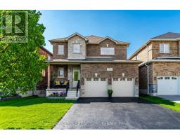15 LOWRY COURT, Barrie, Ontario