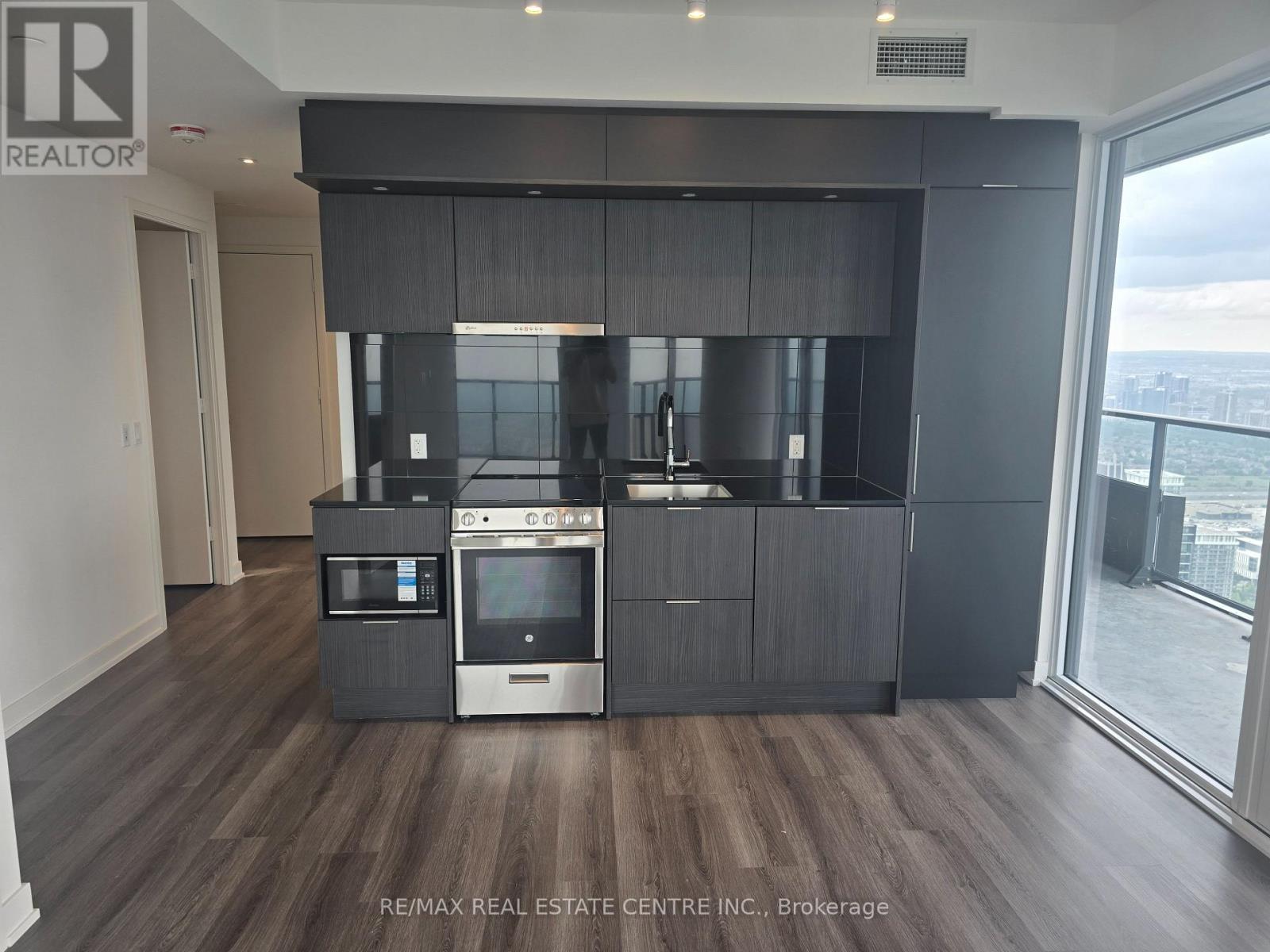 6608 - 448 Burnhamthorpe Road W, Mississauga, Ontario  L5B 0R4 - Photo 4 - W13573890