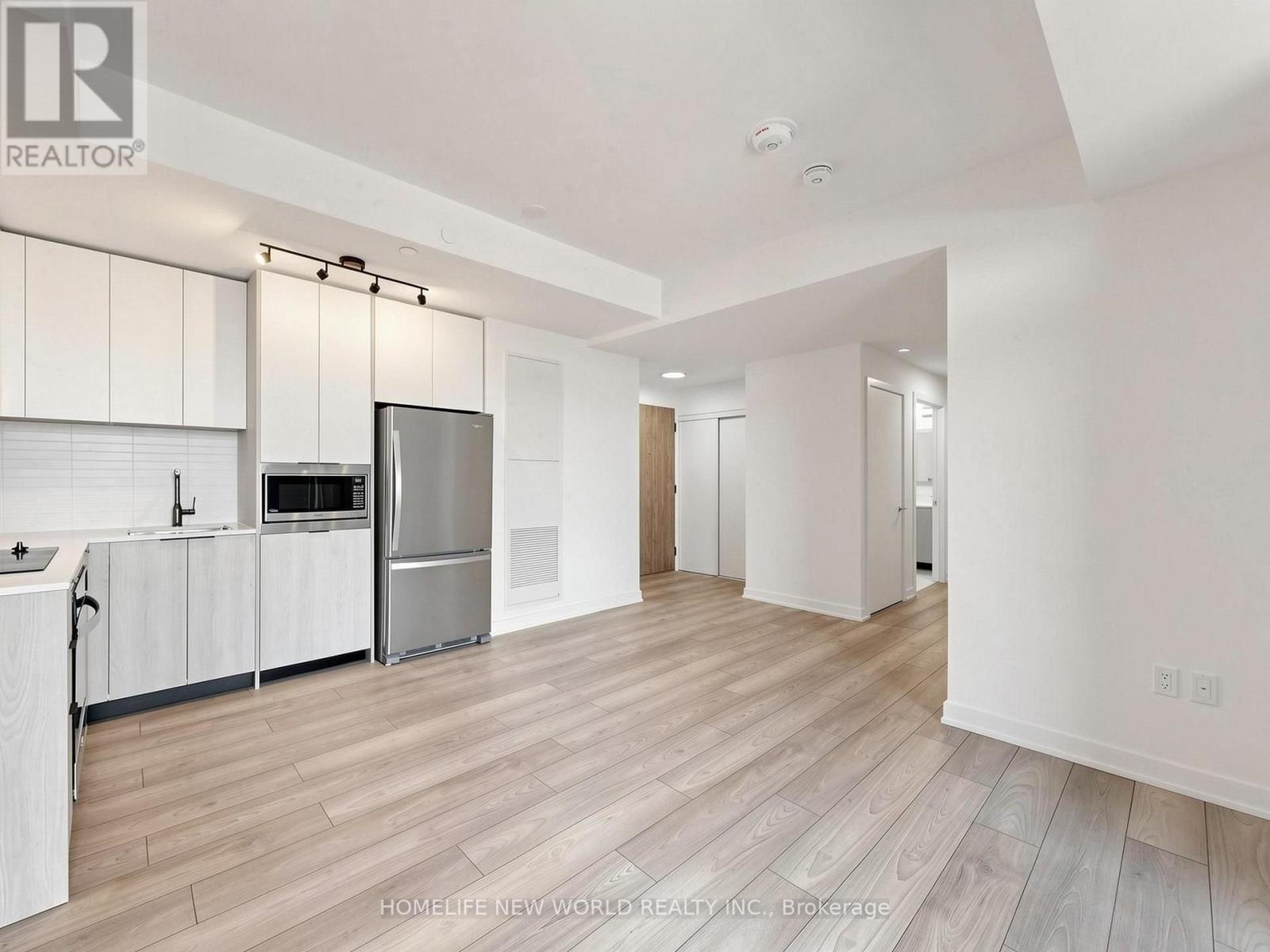 819 - 1007 The Queensway, Toronto, Ontario  M8Z 0H4 - Photo 3 - W13573906