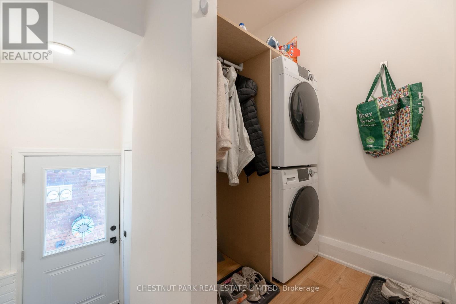 B - 49 Springmount Avenue, Toronto, Ontario  M6H 2Y5 - Photo 10 - W13574034