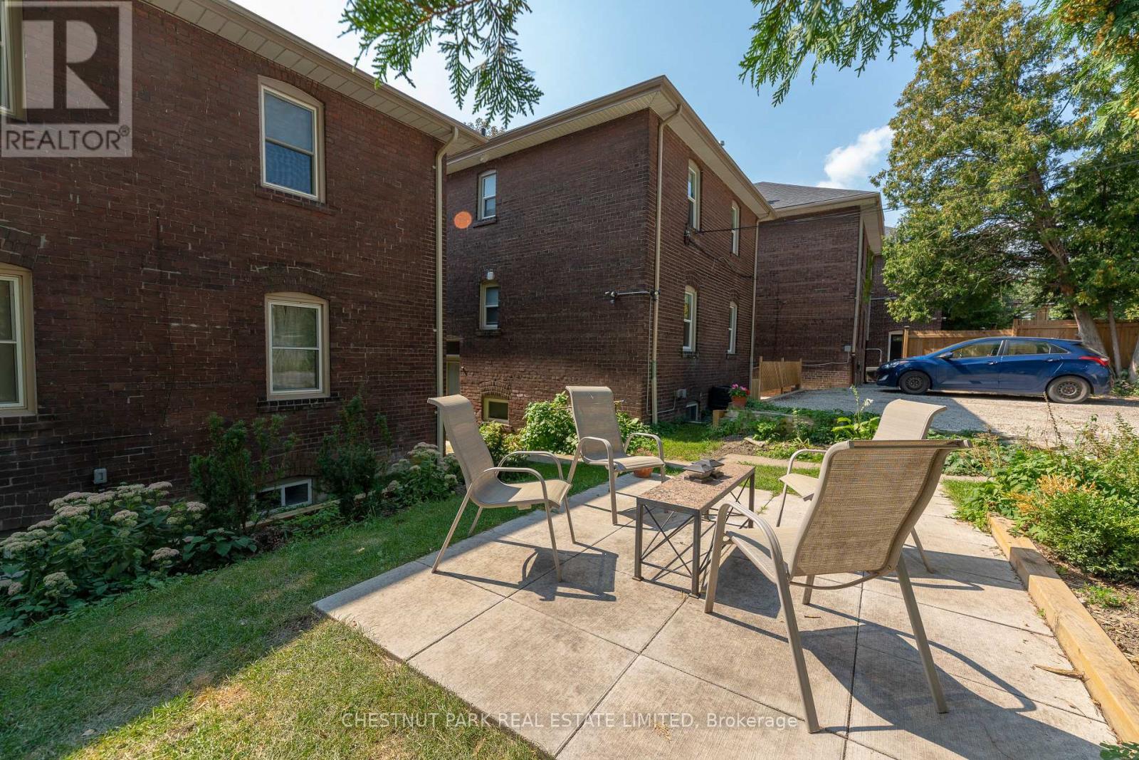 B - 49 Springmount Avenue, Toronto, Ontario  M6H 2Y5 - Photo 11 - W13574034