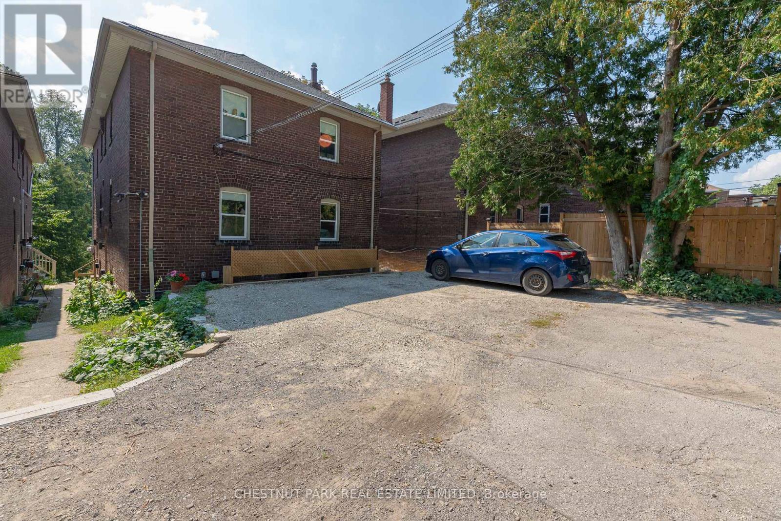 B - 49 Springmount Avenue, Toronto, Ontario  M6H 2Y5 - Photo 12 - W13574034