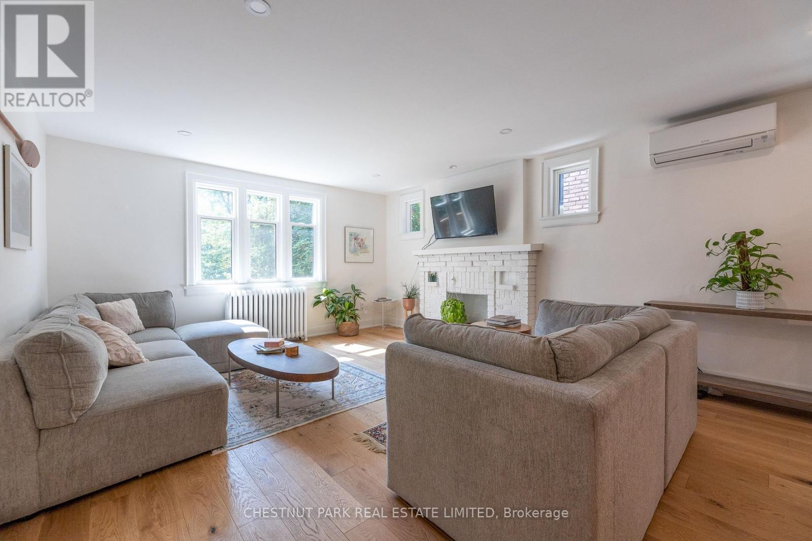 B - 49 Springmount Avenue, Toronto, Ontario  M6H 2Y5 - Photo 2 - W13574034