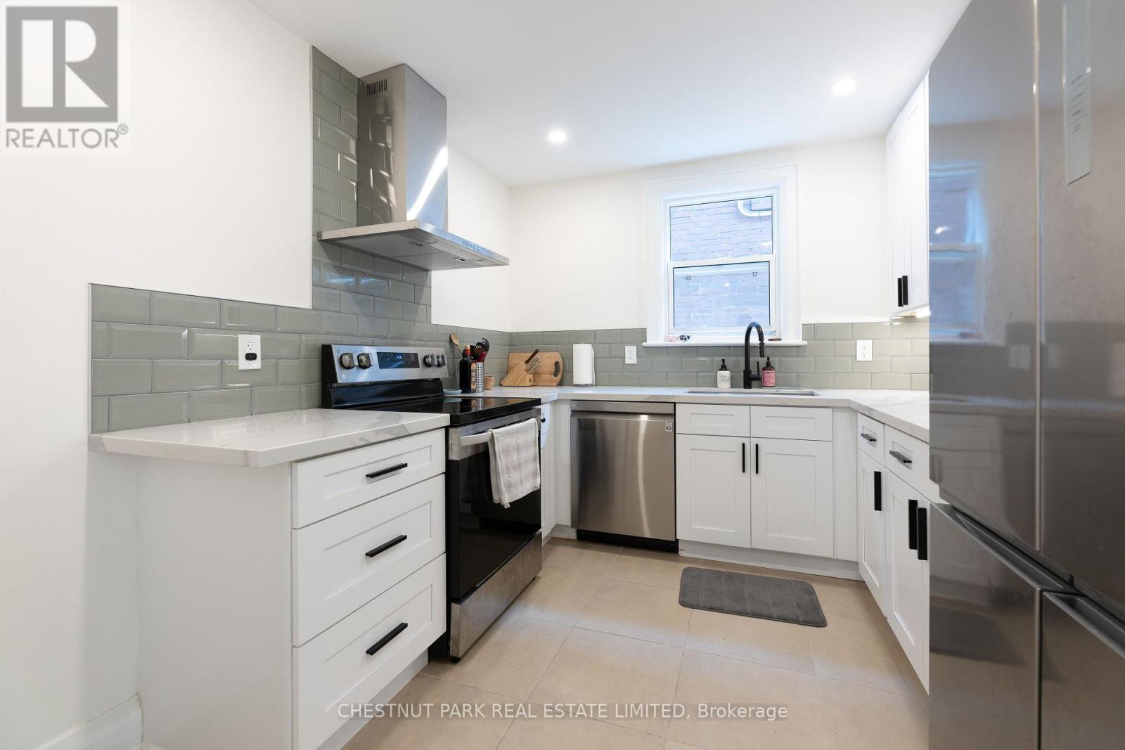 B - 49 Springmount Avenue, Toronto, Ontario  M6H 2Y5 - Photo 6 - W13574034