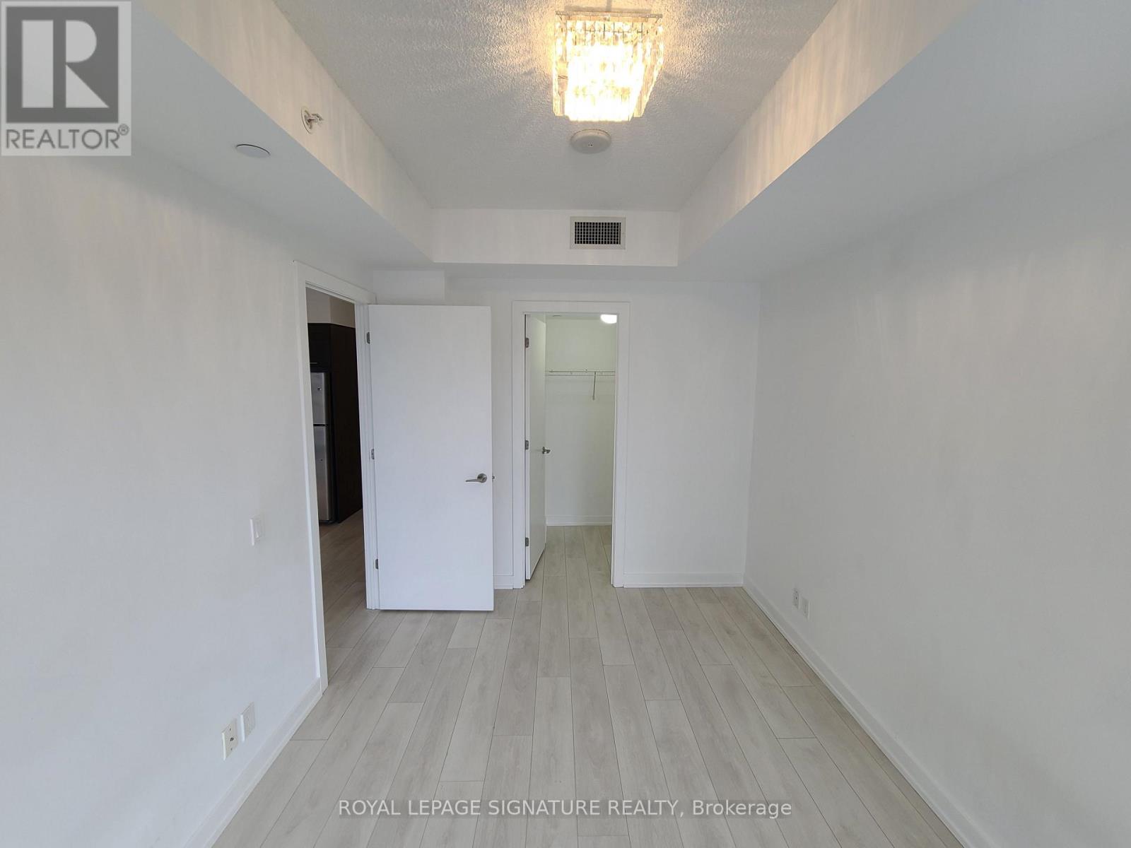 3203 - 2220 Lake Shore Boulevard W, Toronto, Ontario  M8Y 0C1 - Photo 10 - W13574044
