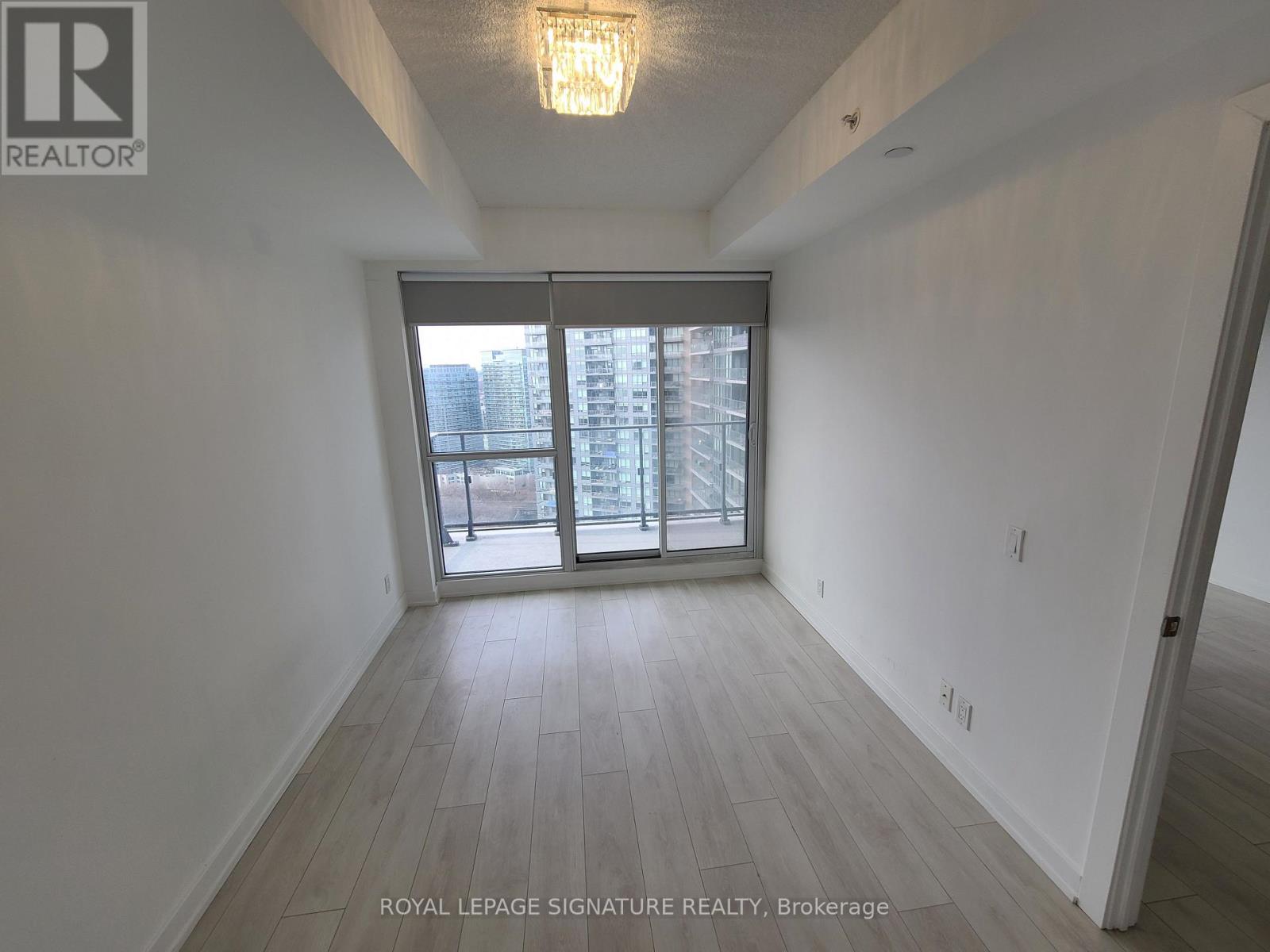 3203 - 2220 Lake Shore Boulevard W, Toronto, Ontario  M8Y 0C1 - Photo 4 - W13574044