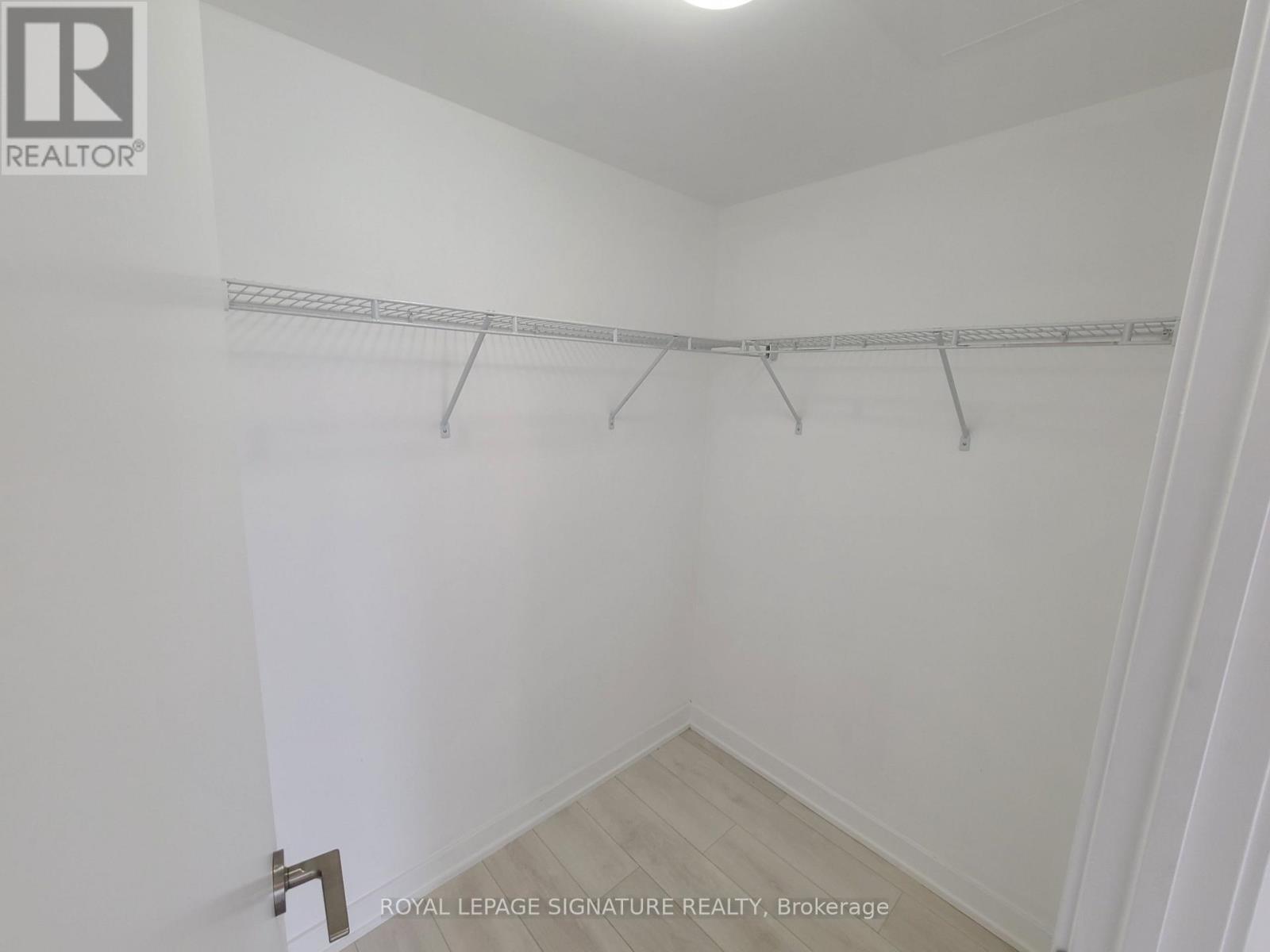 3203 - 2220 Lake Shore Boulevard W, Toronto, Ontario  M8Y 0C1 - Photo 5 - W13574044