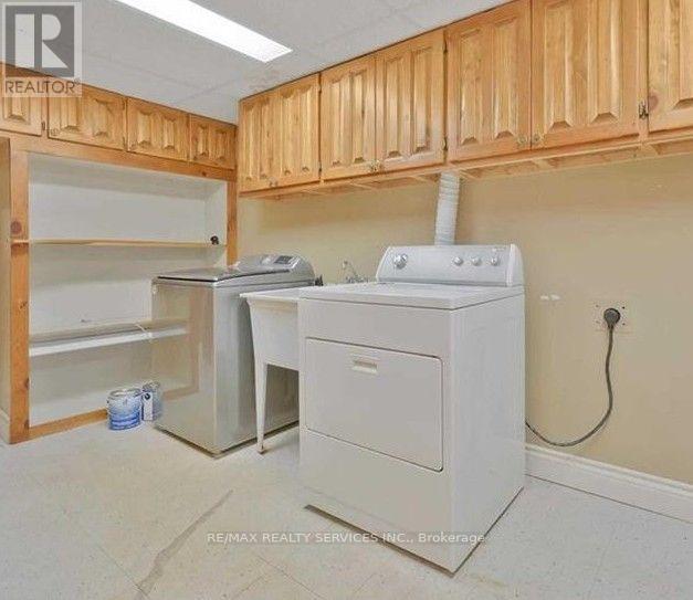 675 Inverness Avenue, Burlington, Ontario  L7T 3S9 - Photo 17 - W13574074