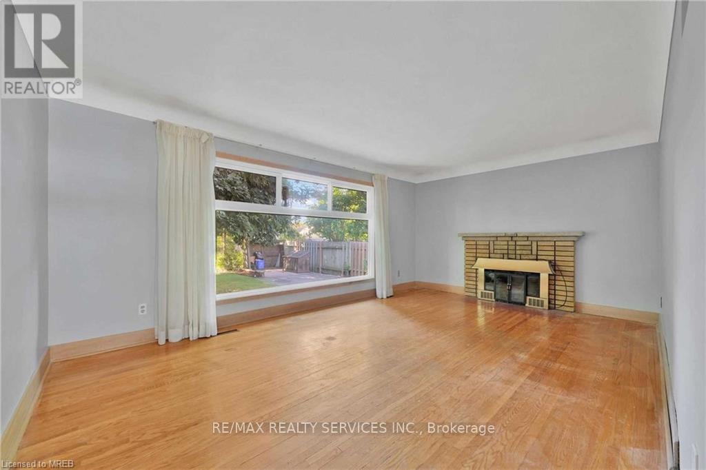 675 Inverness Avenue, Burlington, Ontario  L7T 3S9 - Photo 20 - W13574074