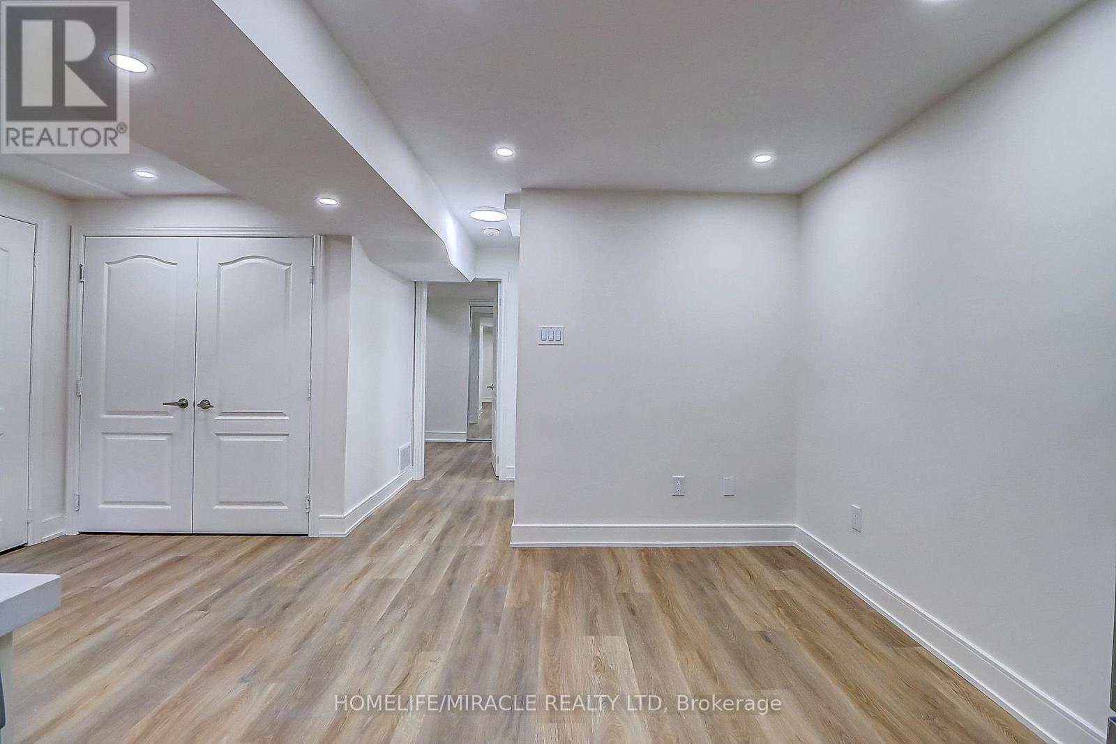 6892 Postmaster Ridge, Mississauga, Ontario  L5W 1C5 - Photo 7 - W13574088