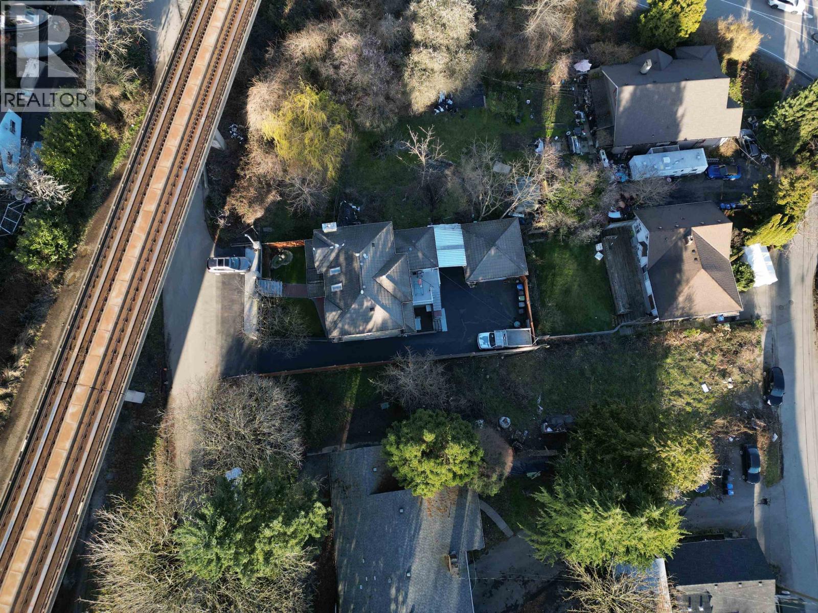 607 Robson Avenue, New Westminster, British Columbia  V3M 1M8 - Photo 5 - C8080498