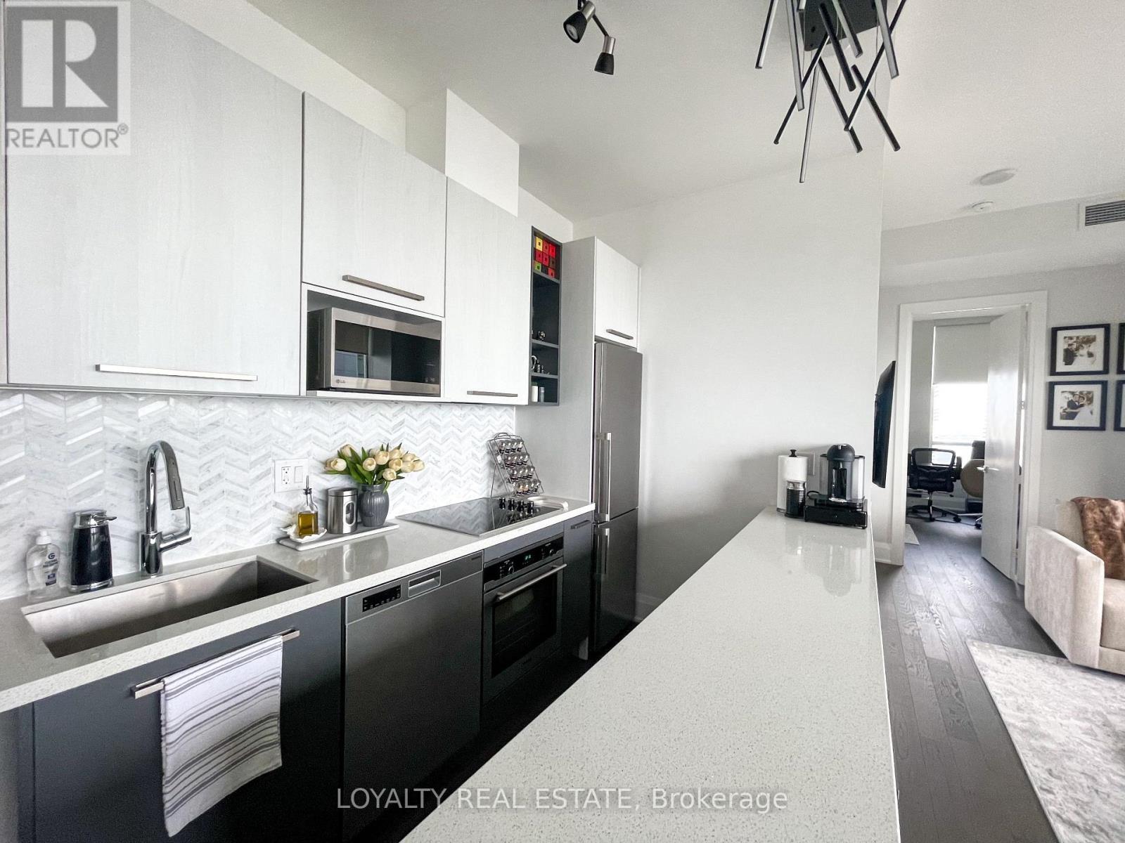 4210 - 36 Parklawn Road, Toronto, Ontario M8Y 3H8 - Photo 9 - W13574124