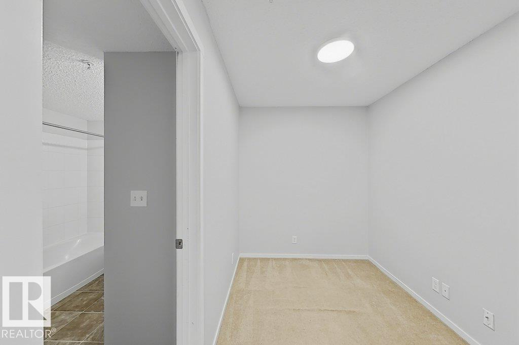 Unknown Address, ,    - Photo 13 - E4499314