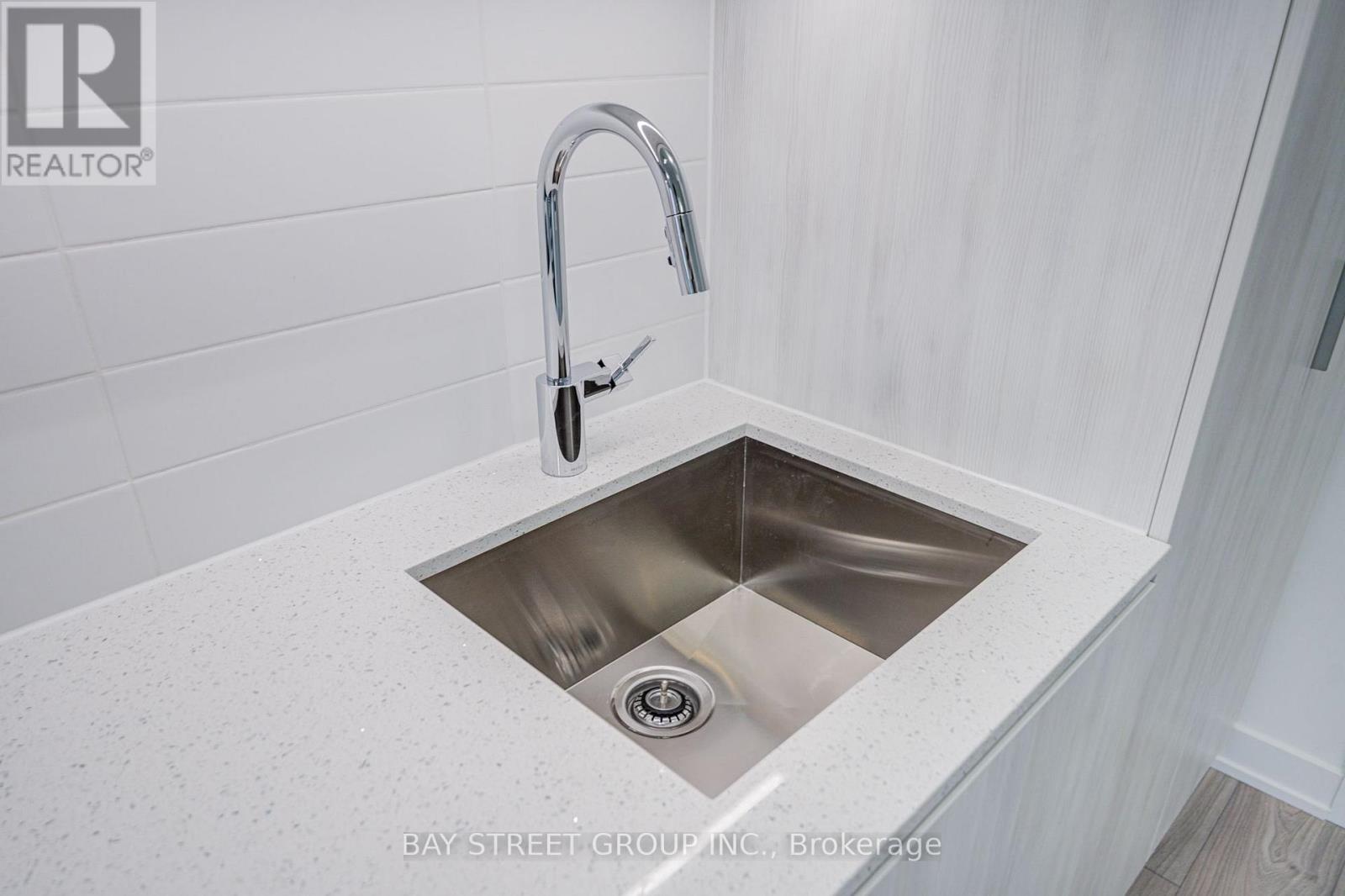 2023 - 5858 Yonge Street, Toronto, Ontario  M2M 0C6 - Photo 17 - C13574226