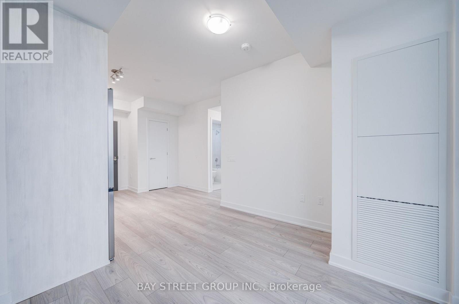 2023 - 5858 Yonge Street, Toronto, Ontario  M2M 0C6 - Photo 23 - C13574226
