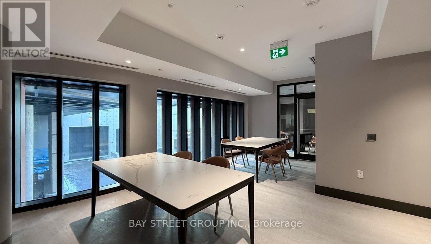 2023 - 5858 Yonge Street, Toronto, Ontario  M2M 0C6 - Photo 47 - C13574226