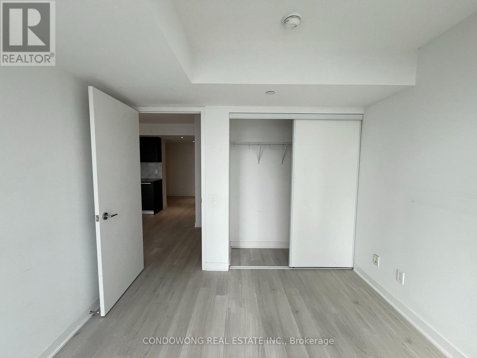 3015 - 70 Queens Wharf Road, Toronto, Ontario  M5V 0J2 - Photo 4 - C13574250