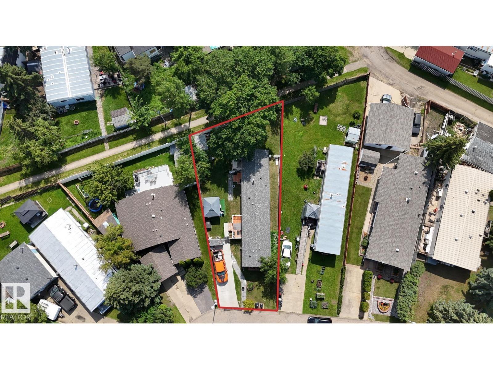 157 Lee Ridge Rd NW, Edmonton, Alberta  T6K 0N1 - Photo 2 - E4499323